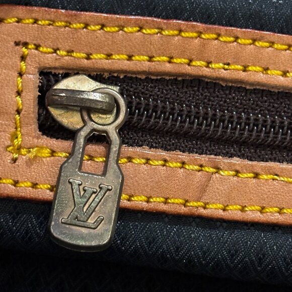 Louis Vuitton Tote Brown Bag - Picture 9 of 16